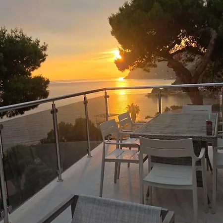 Onar By The Sea *