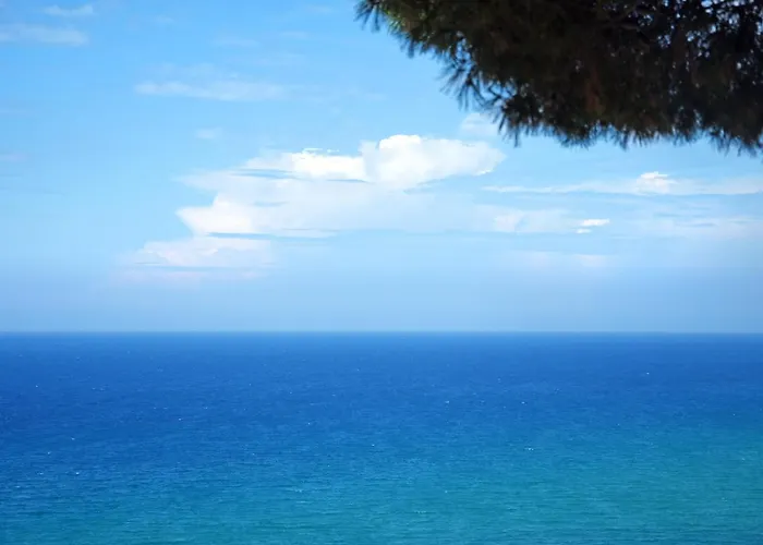 Onar By The Sea *